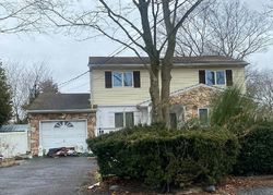 Juniper Ave, Ronkonkoma - NY