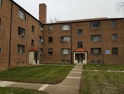 E 84th Pl Apt 1n, Chicago - IL