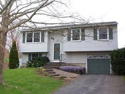 Ripplebrook Ln, Minoa - NY