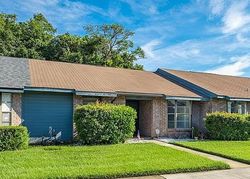 King Oak Cir, Saint Cloud - FL