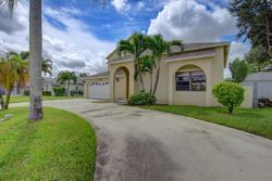 Granada St, West Palm Beach - FL