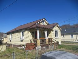 21st St W, Charleston - WV