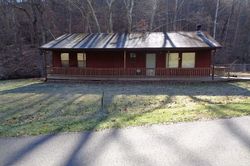 Woodville Dr, Huntington - WV