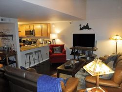 E Highland Ave Apt 422, Milwaukee - WI