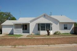 W 14th St, Portales - NM