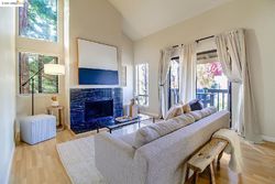 Cleaveland Rd Apt 2, Pleasant Hill - CA