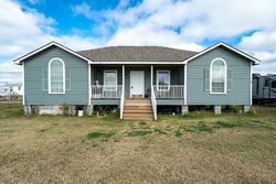 Rustic Oak Ln, Rockport - TX