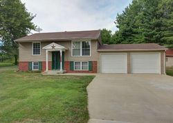 Blackhawk Dr, Girard - IL