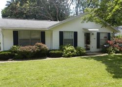 Lincolnwood Dr, Urbana - IL