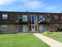 Grove Dr Apt 101, Buffalo Grove - IL