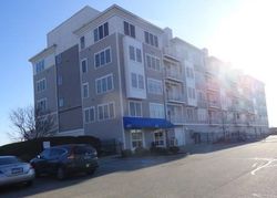 Bank St Apt 406, New London - CT