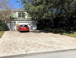 Kensington Woods Dr, Lutz - FL