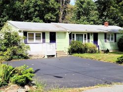 Pamela Dr, Greenville - RI