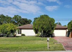 Nw Floresta Dr, Port Saint Lucie - FL