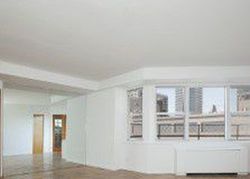 E 34th St Apt 19h, New York - NY