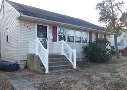 Beechwood Ave, Maple Shade - NJ