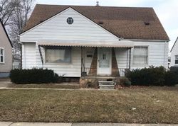 Cyman Ave, Warren - MI