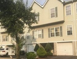 Carmella Ct, Newark - NJ