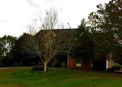 Rose Hall Dr, Clifton - VA