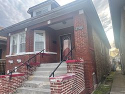 S Saginaw Ave, Chicago - IL