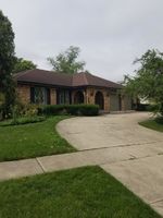 Waterford Dr, Willowbrook - IL
