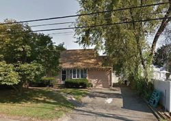 28th St, Lindenhurst - NY
