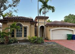 Sw 50th Ct, Hollywood - FL